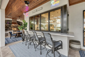Outdoor Bar - Windows Closed